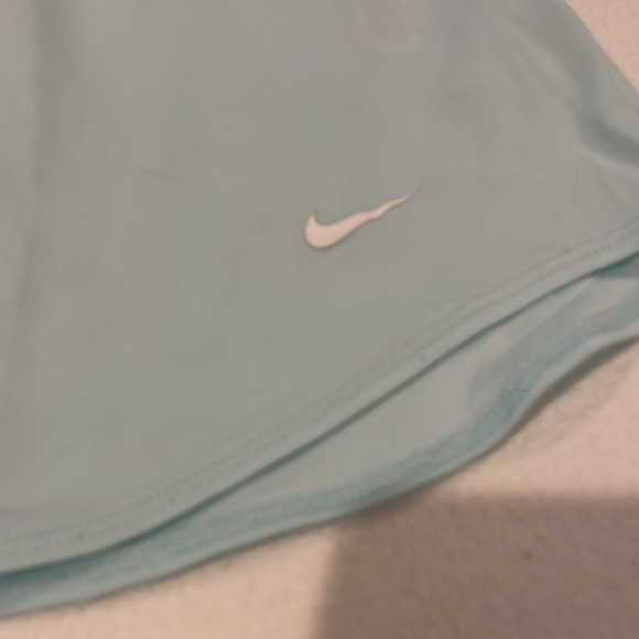 Nike Sports Top Woman XS NWOT - Picture 2 of 10